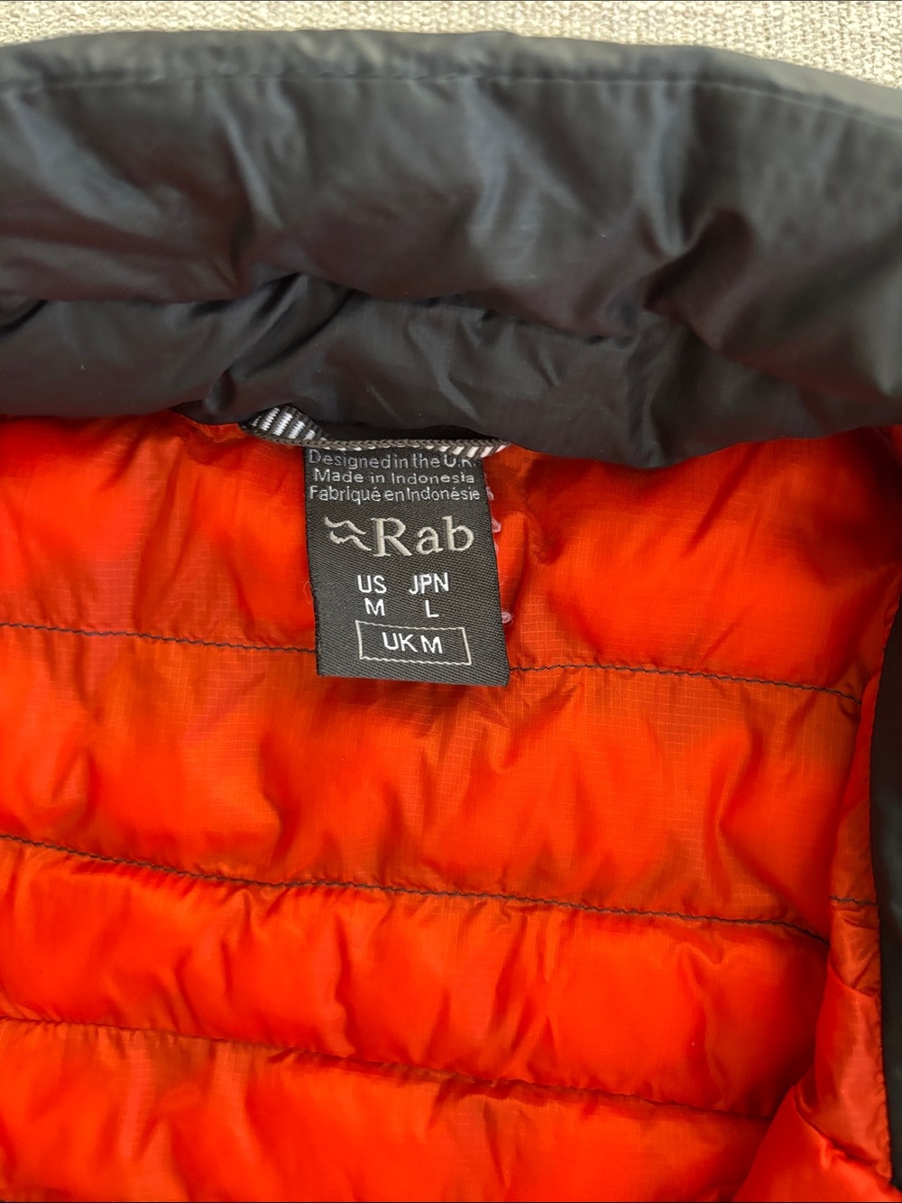 Rab Men's Lightweight Grey Packable Jacket with Orange Accents - Picture 5 of 10